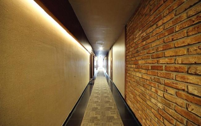 Central Hotel Changwon Bagian luar foto